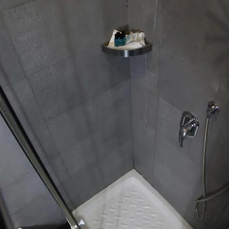 Guiren Dal 1959 Hotel Nápoles