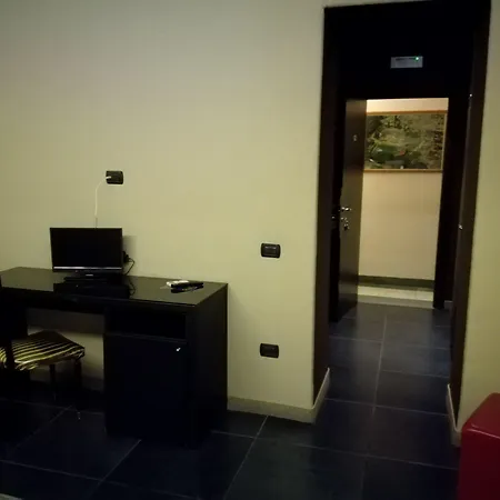 Guiren Dal 1959 3* Nápoles