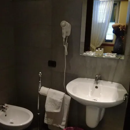 Guiren Dal 1959 Hotel