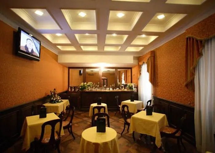 Guiren Dal 1959 Νάπολη