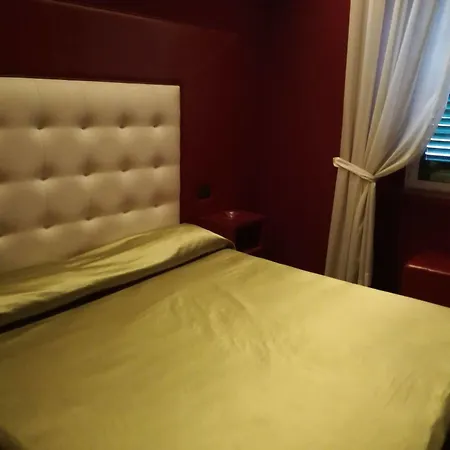 Guiren Dal 1959 Hotel Naples
